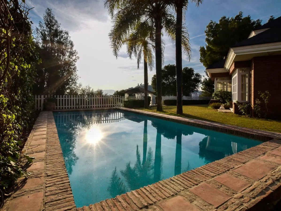 מאלגה Villa Antumalal B&B (Adults Only)
